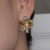 Flower Earrings - Pair