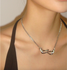 Diamante Choker