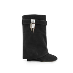 Lock Detailed Suede Wedged Heel Ankle Boots