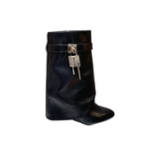 Lock Detailed Wedged Heel Ankle Boots