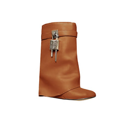 Lock Detailed Wedged Heel Ankle Boots