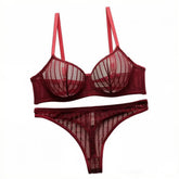 Red lace set pretty Underwire set Party is eye-catching lingerie