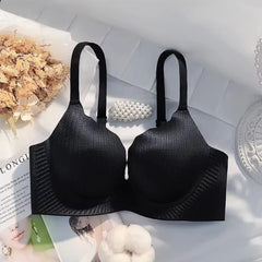 Women Solid Thick Padded Wirefree Bra