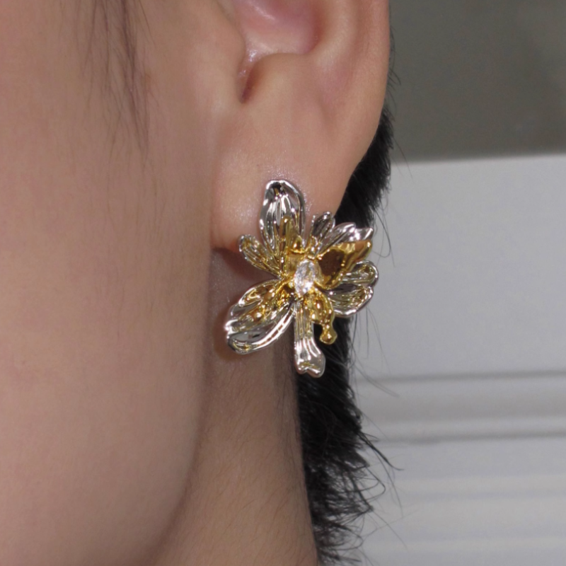 Flower Earrings - Pair