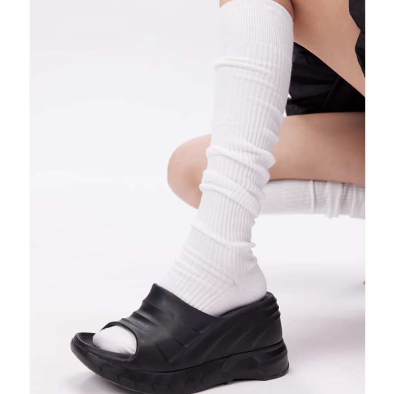 Fold Stockings