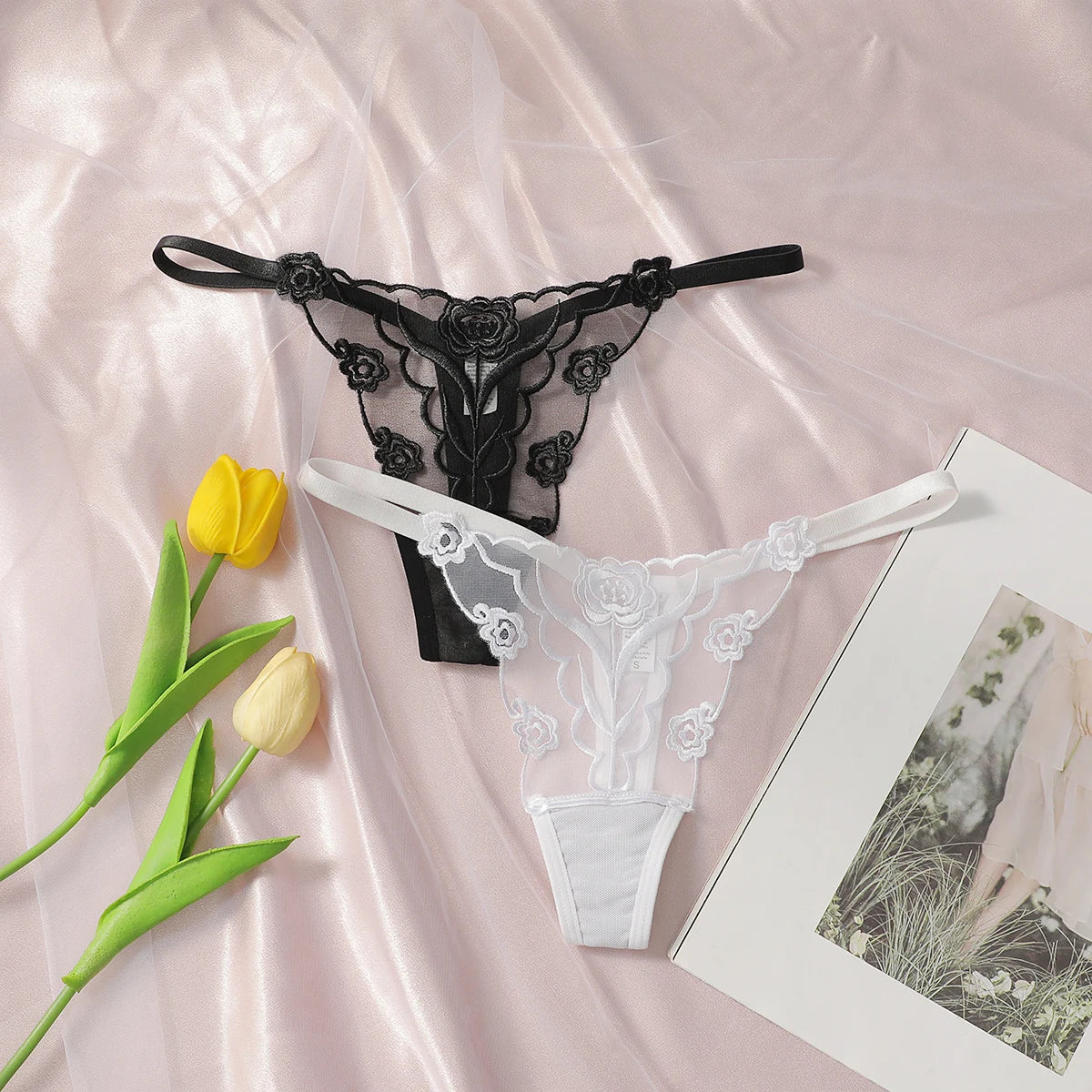 2PCS Elegant Floral Lace Women's Thong