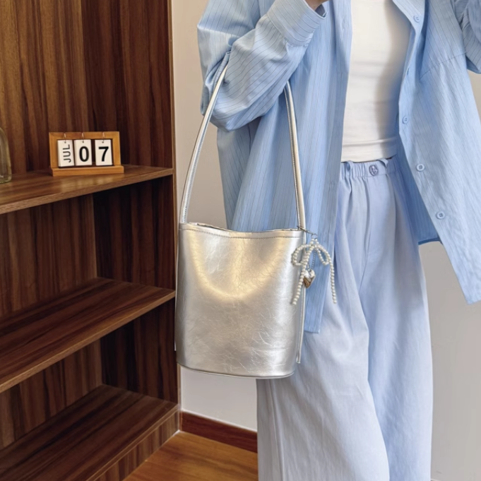 Pearl Bow Bucket Bag