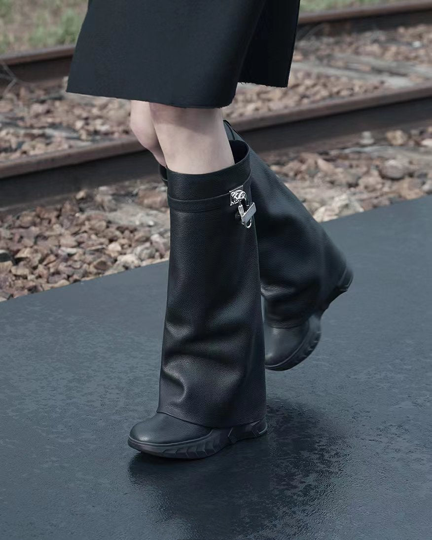 Lock Detailed Wedged Heel Leather Knee High Boots