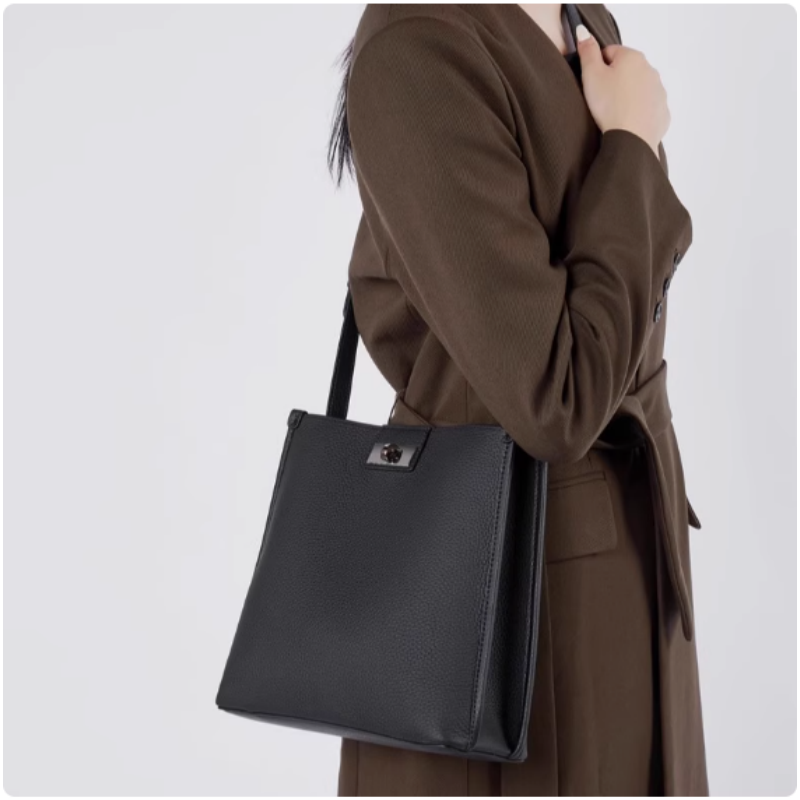 Metal Lock Bucket Bag