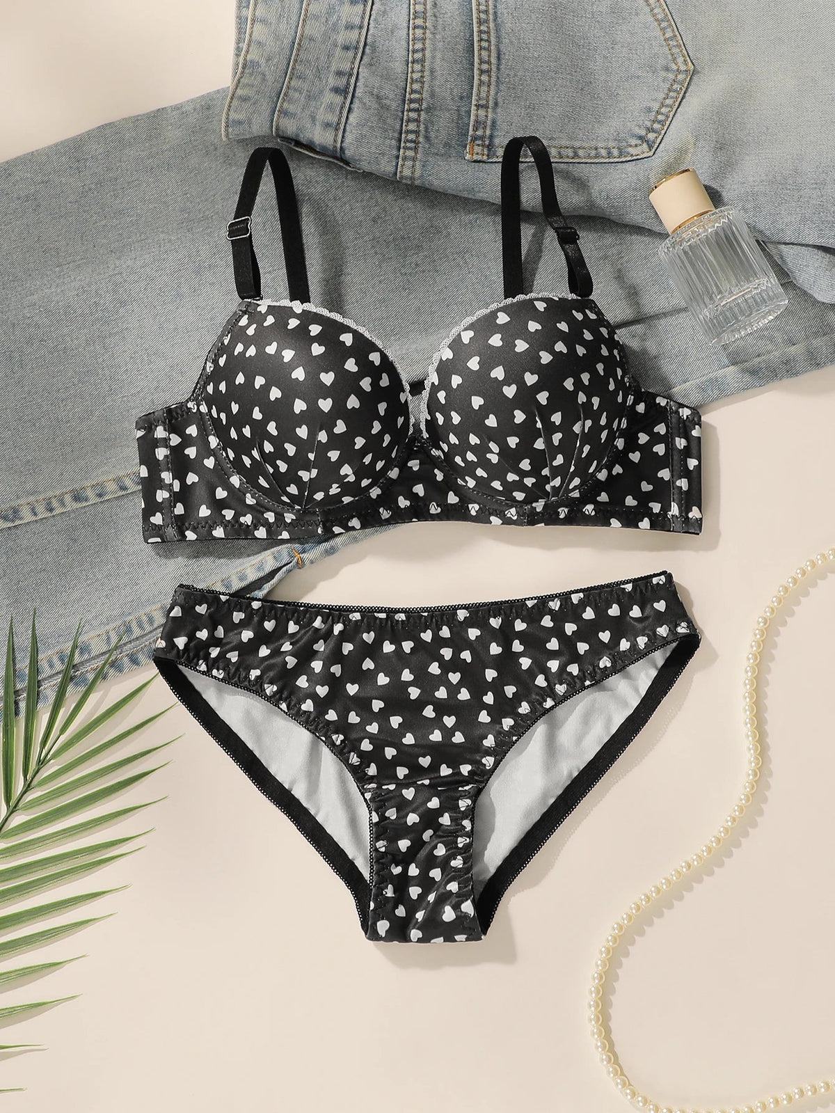 Black White Heart Print Push Up Bra