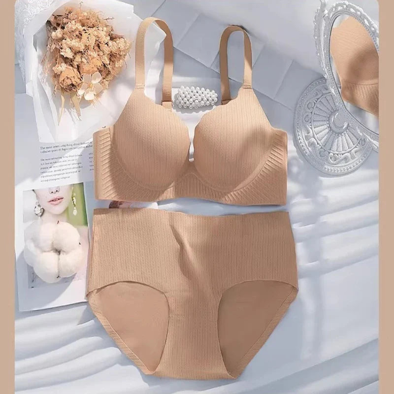 Women Elegant Thick Padded Gathering Lifting lingerie