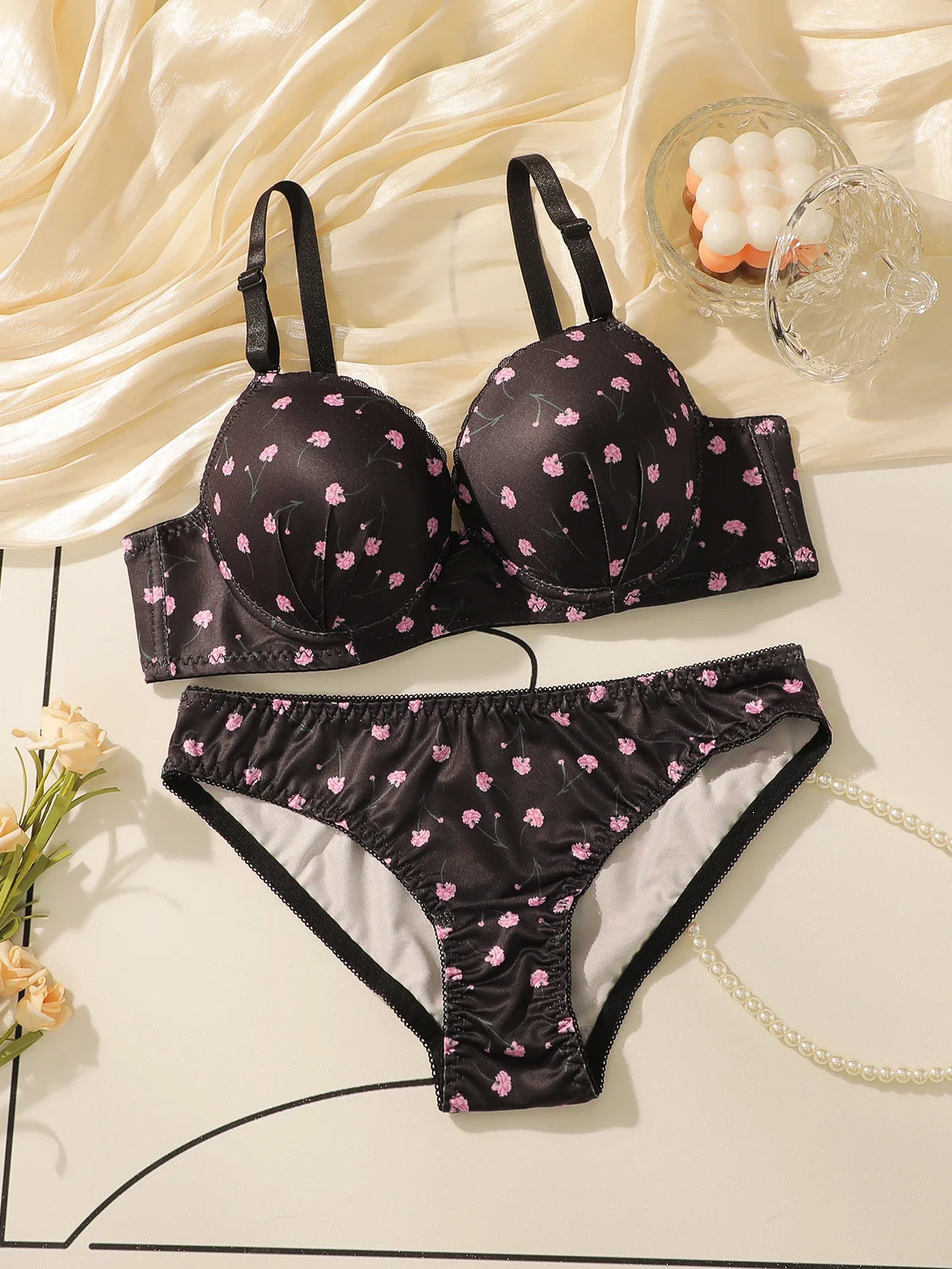 Women's sexy lingerie